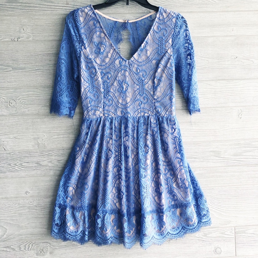 Final drop! Blue Lace Open Back 👗 | M/L | - Picture 5 of 8